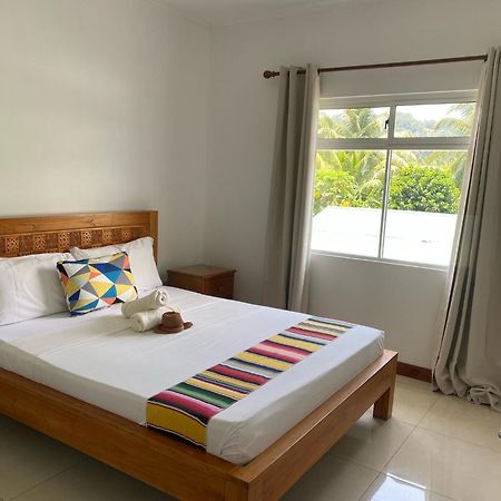 La Villa Therese Anse Royale Exterior photo